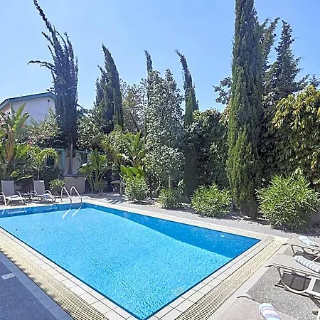 Hotel Simona Sl3 *
